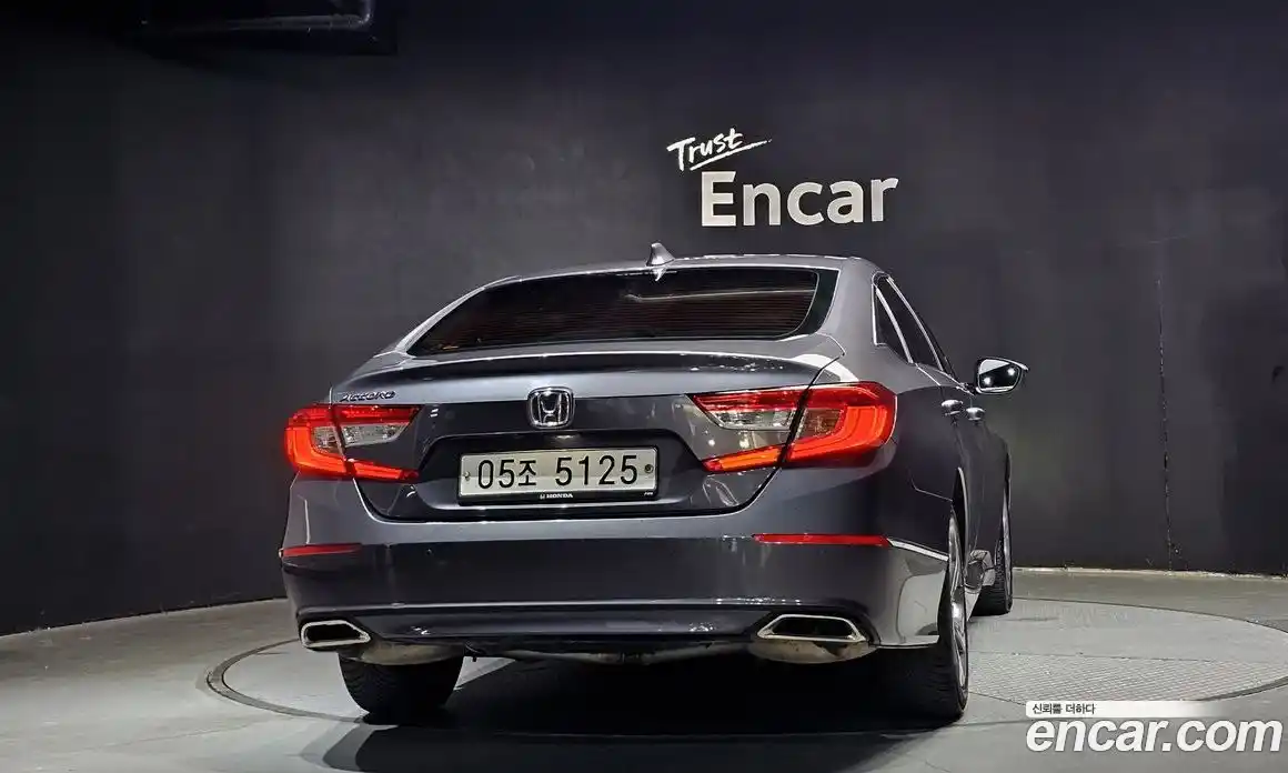 Honda Accord 2018 1.5 Автомат в Москве № 232918, фото 1