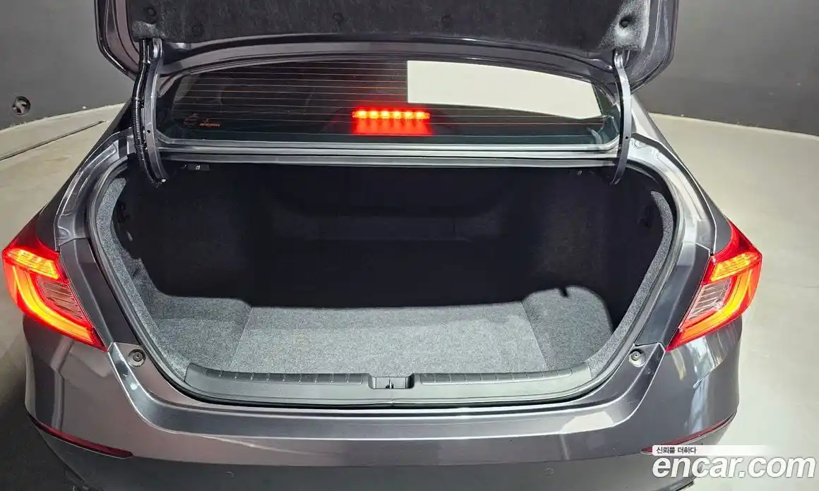 Honda Accord 2018 1.5 Автомат в Москве № 232918, фото 3