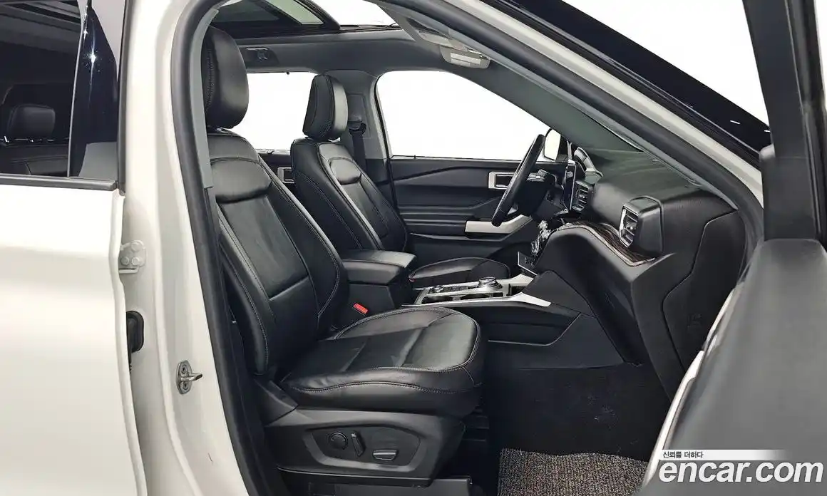 Ford Explorer 2022 2.3 Автомат в Москве № 233195, фото 9