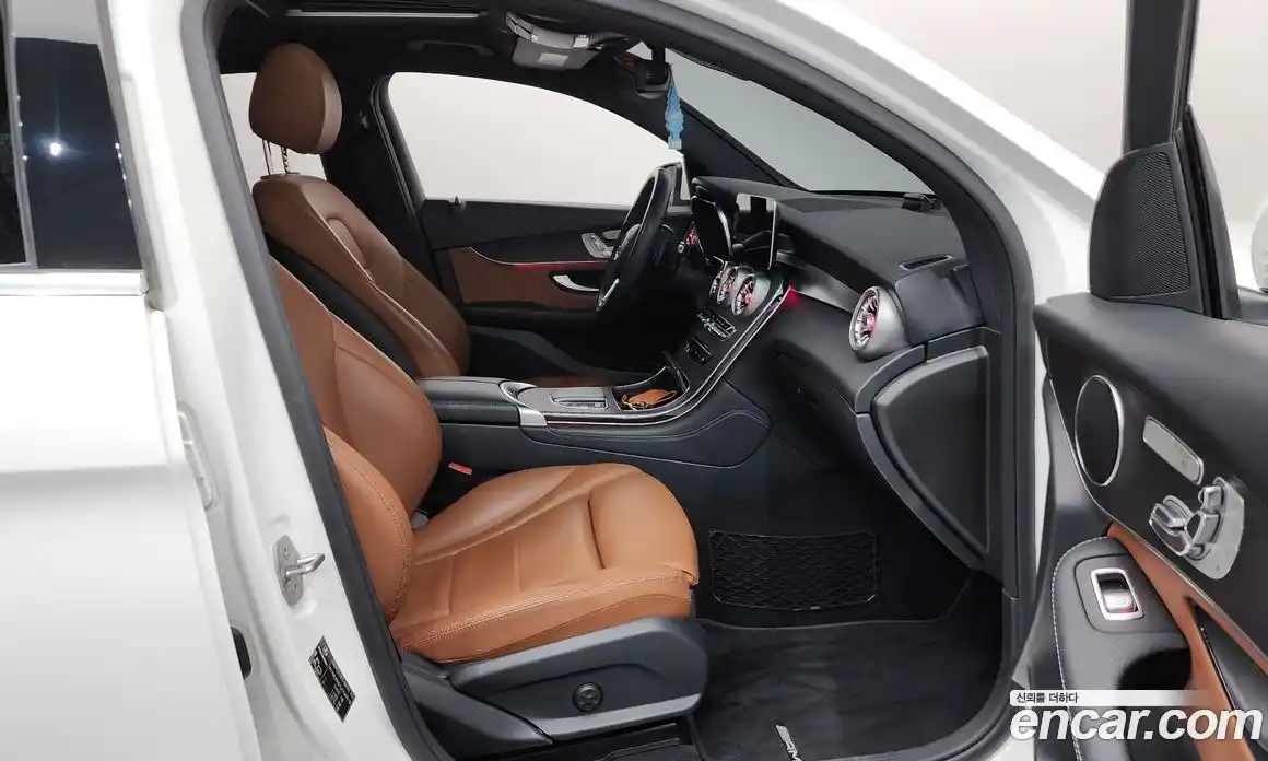 Mercedes-Benz GLC-Class 2020 2.0 Автомат в Москве № 242321, фото 4