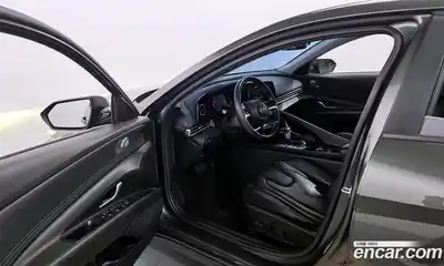 Hyundai Avante 2024 1.6 Автомат в Москве № 246782, миниатюра 3