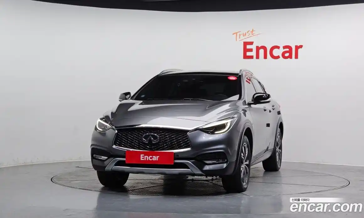 Infiniti QX30 2019 2.0 Автомат в Москве № 247178, фото 3