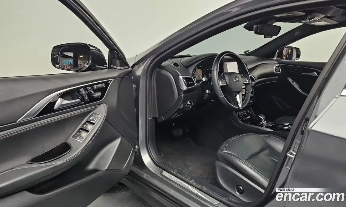 Infiniti QX30 2019 2.0 Автомат в Москве № 247178, фото 10