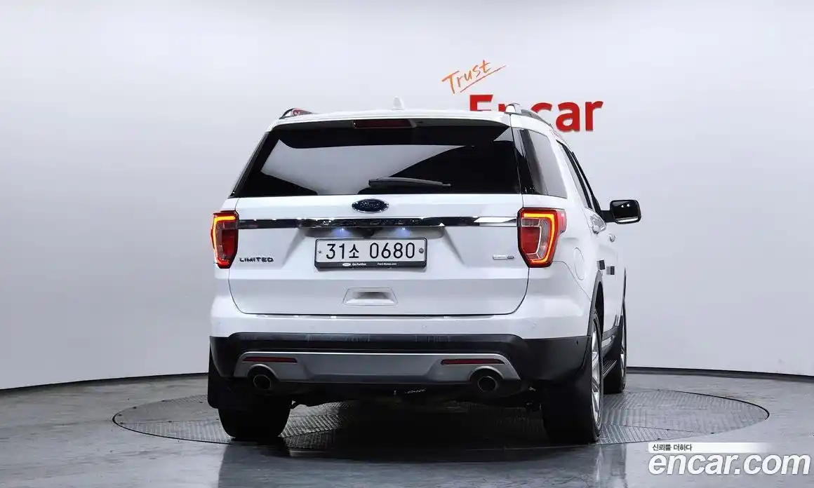 Ford Explorer 2016 2.3 Автомат в Москве № 255636, фото 10