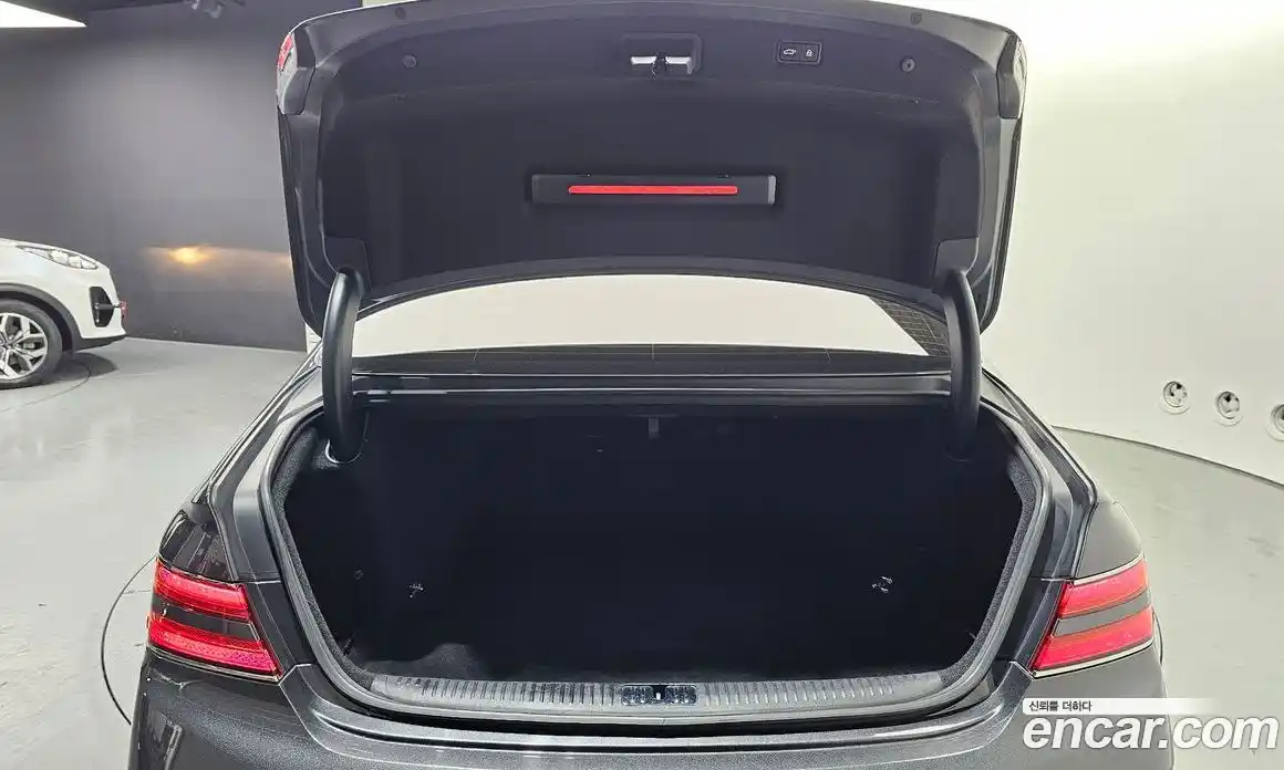 Genesis G90 2019 3.8 Автомат в Москве № 259801, фото 12