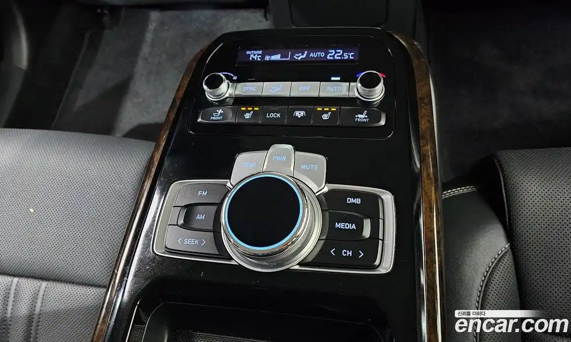 Genesis G90 2019 3.8 Автомат в Москве № 259801, фото 18