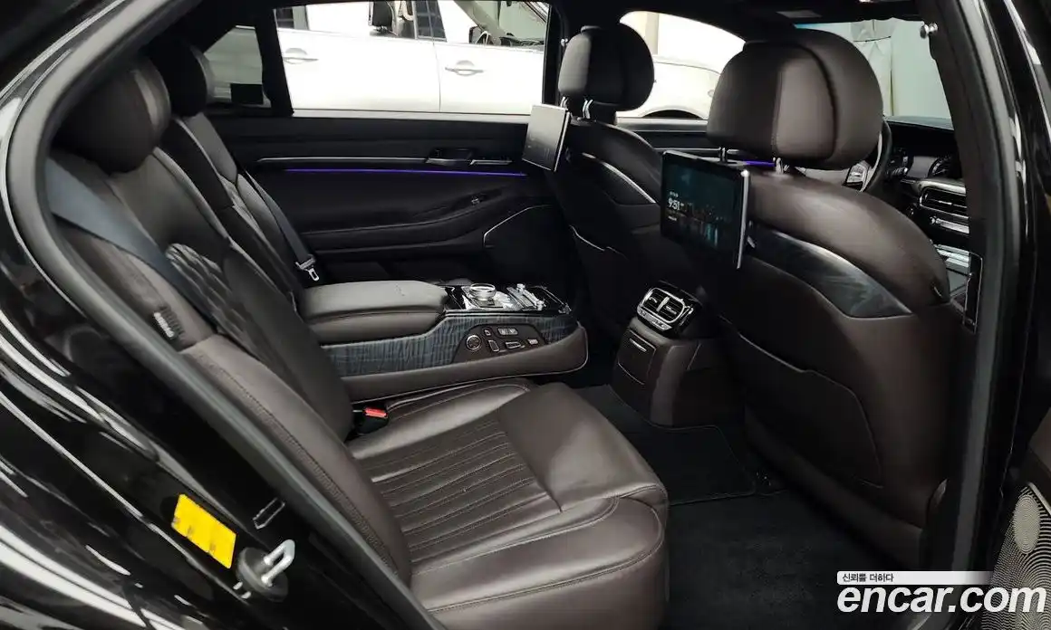 Genesis G90 2019 3.8 Автомат в Москве № 26484, фото 18