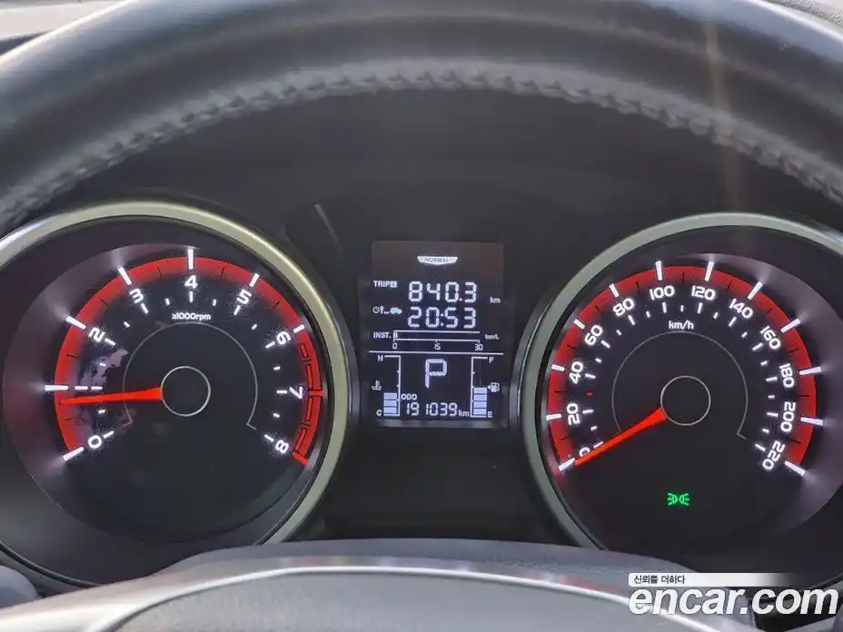 SsangYong TIBOLI 2015 1.6 Автомат в Москве № 29031, фото 9