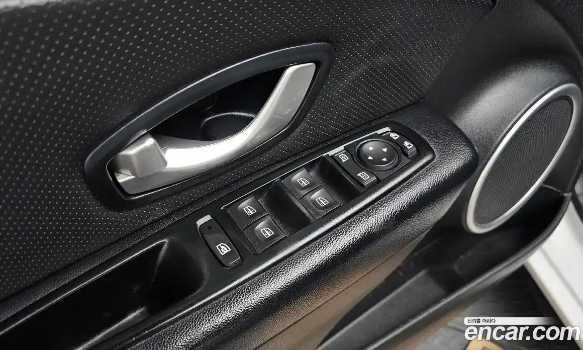 Renault SM3 2018 1.5 Автомат в Москве № 298862, фото 17