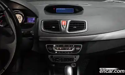 Renault SM3 2018 1.5 Автомат в Москве № 298862, миниатюра 4