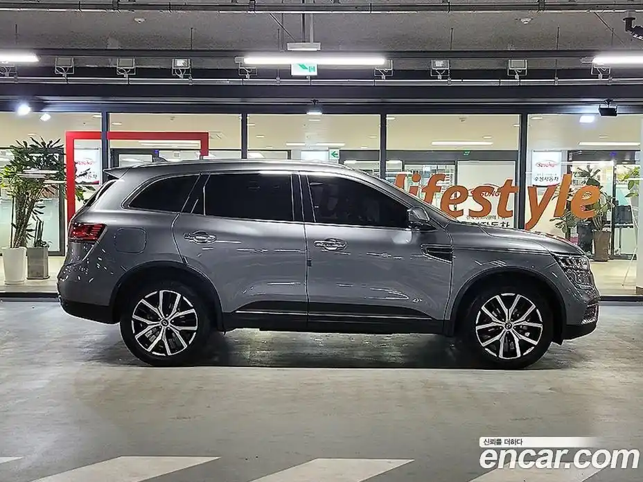 Renault QM6 2021 2.0 Автомат в Москве № 301555, фото 3