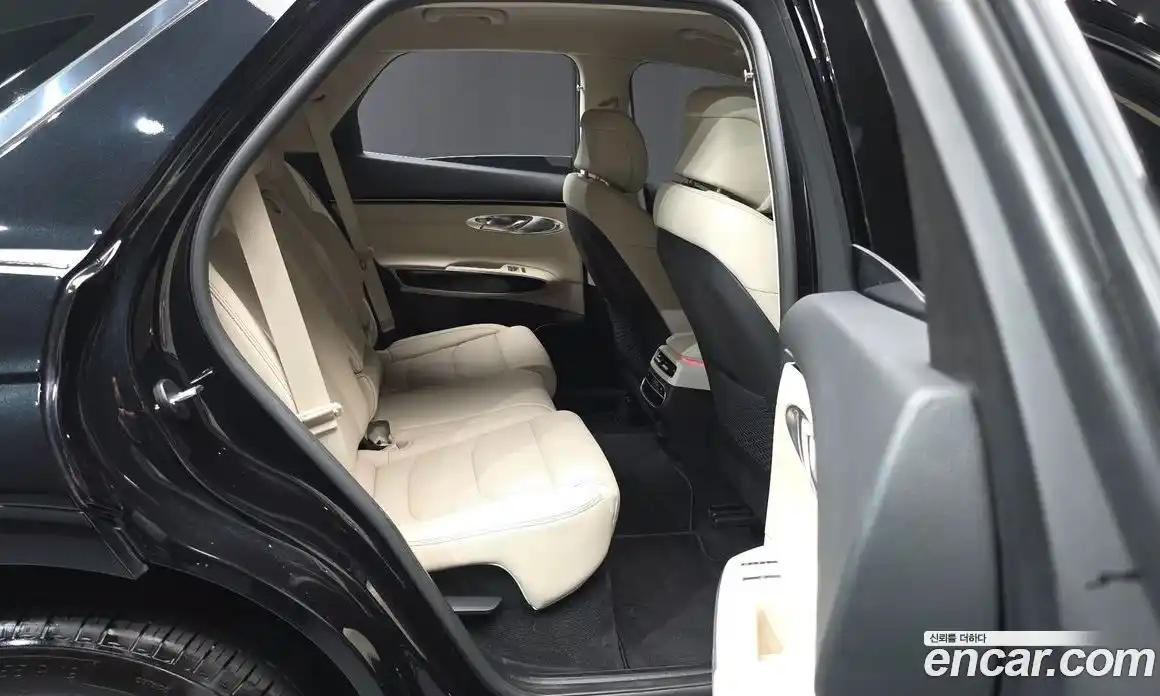 Genesis GV70 2024 2.5 Автомат в Москве № 309057, фото 4