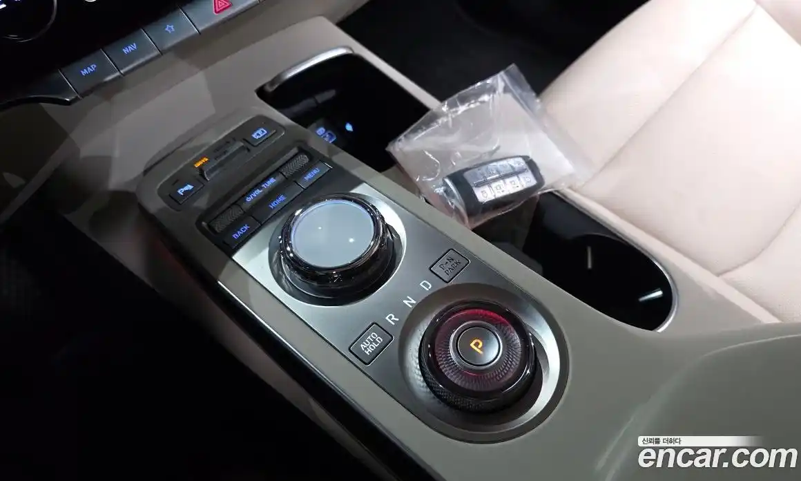 Genesis GV70 2024 2.5 Автомат в Москве № 309057, фото 9