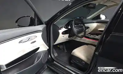 Genesis GV70 2024 2.5 Автомат в Москве № 309057, миниатюра 10