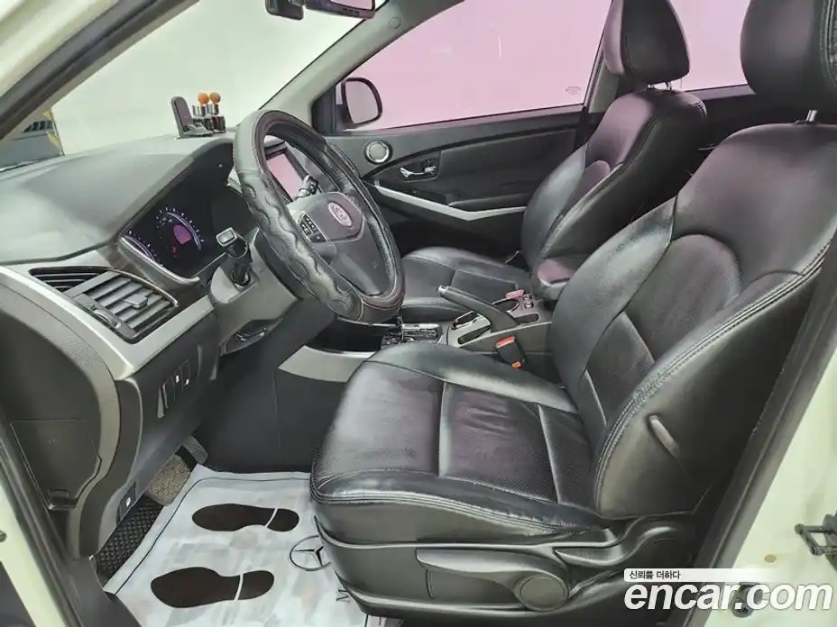 SsangYong Korando 2014 2.0 Автомат в Москве № 310649, фото 13