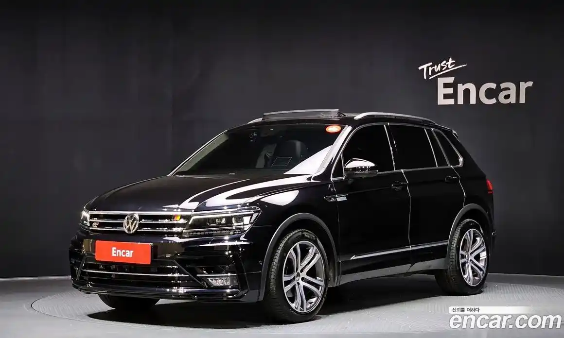 Volkswagen Tiguan 2020 2.0 Автомат в Москве № 317841, фото 15