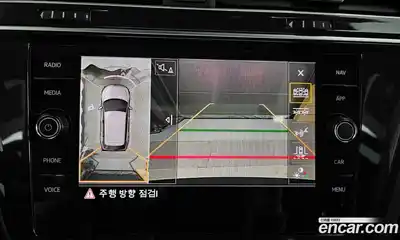 Volkswagen Tiguan 2020 2.0 Автомат в Москве № 317841, миниатюра 6