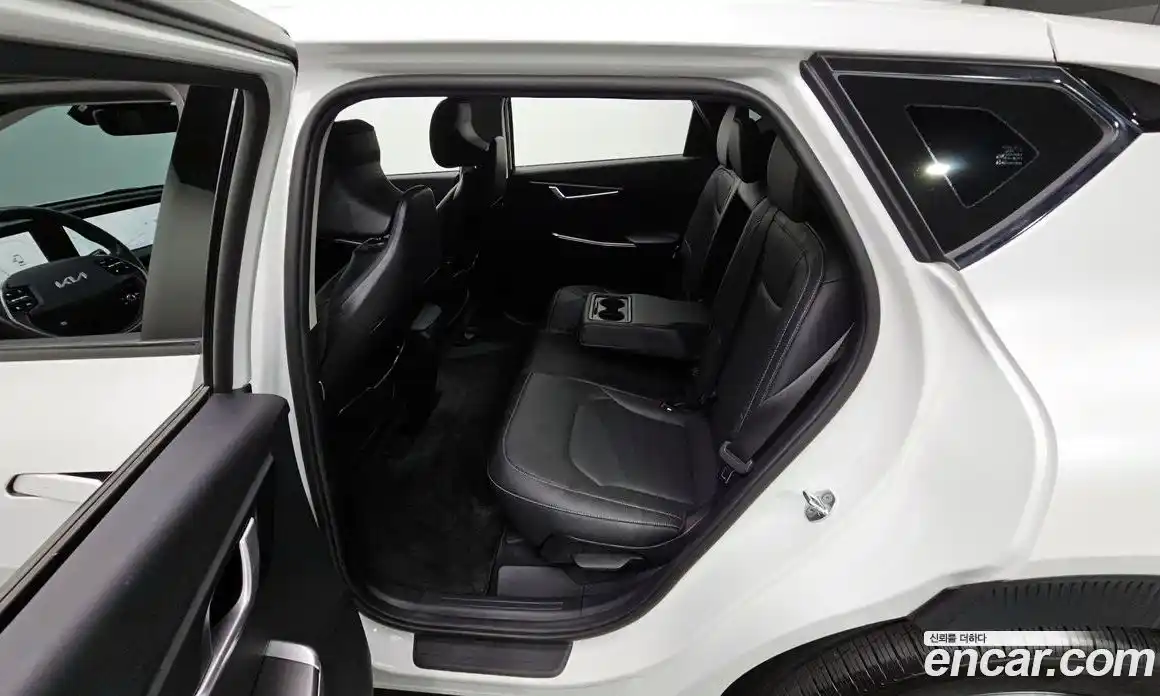 Kia EV6 2022 0.1 Автомат в Москве № 339022, фото 14