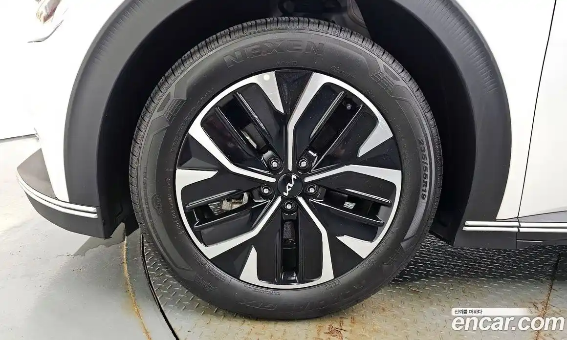 Kia EV6 2022 0.1 Автомат в Москве № 339022, фото 15