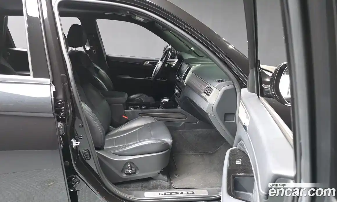 SsangYong Rexton 2018 2.2 Автомат в Москве № 34625, фото 8