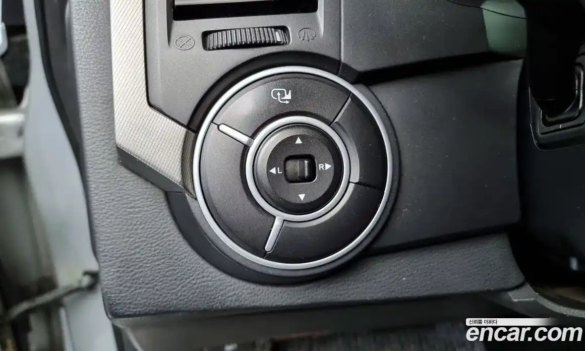 SsangYong Korando 2012 2.0 Автомат в Москве № 34975, фото 5