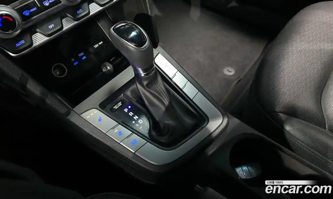 Hyundai Avante 2019 1.6 Автомат в Москве № 356737, фото 9