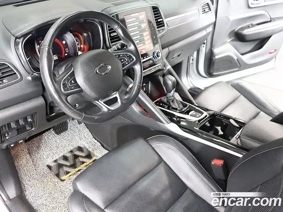 Renault QM6 2022 2.0 Автомат в Москве № 358282, фото 17