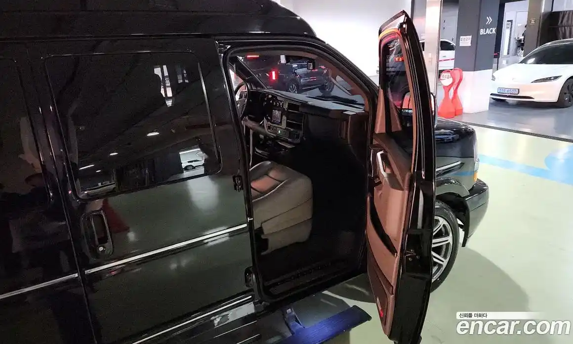 Chevrolet Express Van 2020 6.0 Автомат в Москве № 363713, фото 11