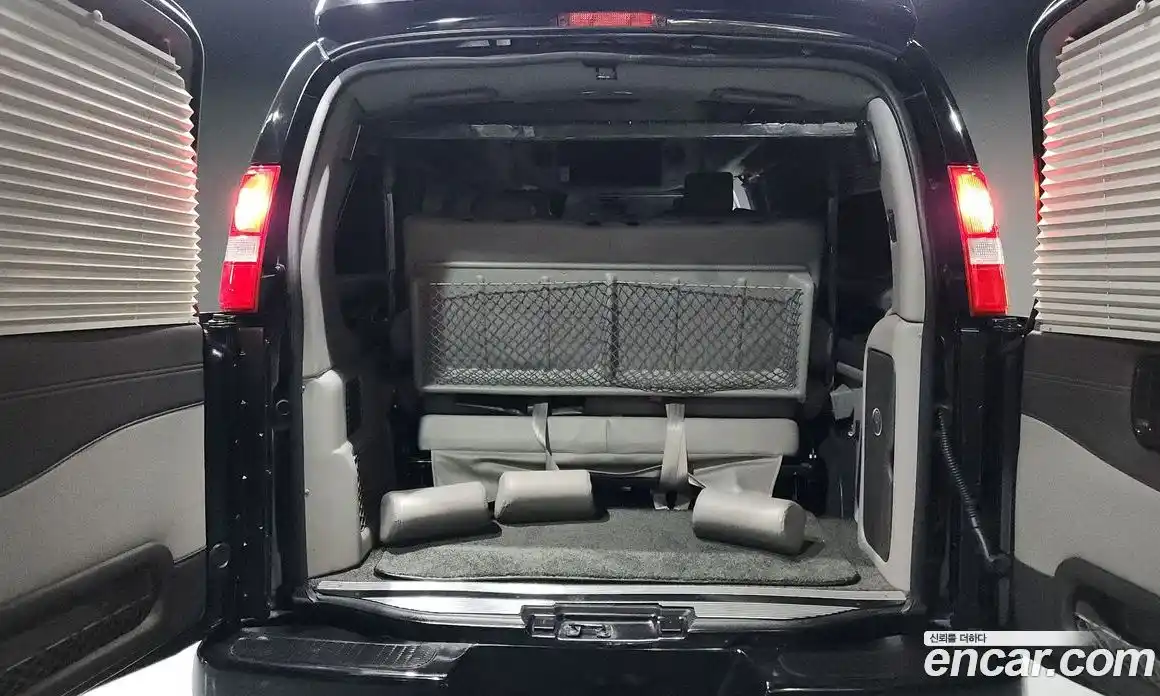 Chevrolet Express Van 2020 6.0 Автомат в Москве № 363713, фото 20