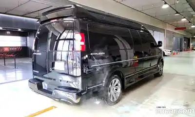 Chevrolet Express Van 2020 6.0 Автомат в Москве № 363713, миниатюра 2