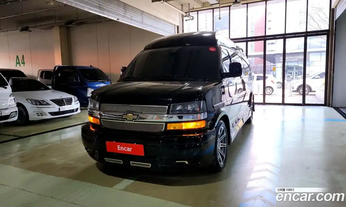 Chevrolet Express Van 2020 6.0 Автомат в Москве № 363713, фото 3