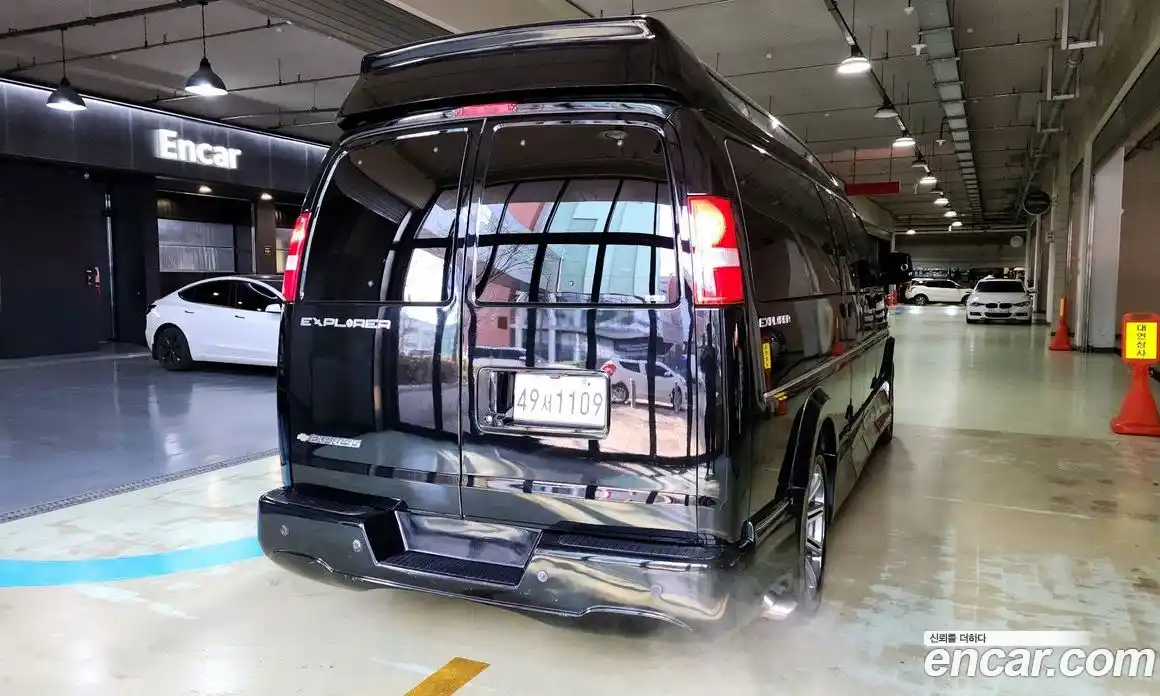 Chevrolet Express Van 2020 6.0 Автомат в Москве № 363713, фото 4