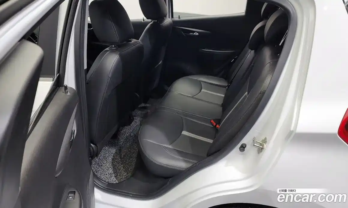 Chevrolet Spark 2020 1.0 Автомат в Москве № 371290, фото 11