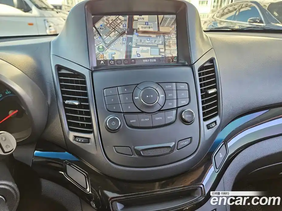 Chevrolet Orlando 2012 2.0 Автомат в Москве № 38287, фото 17