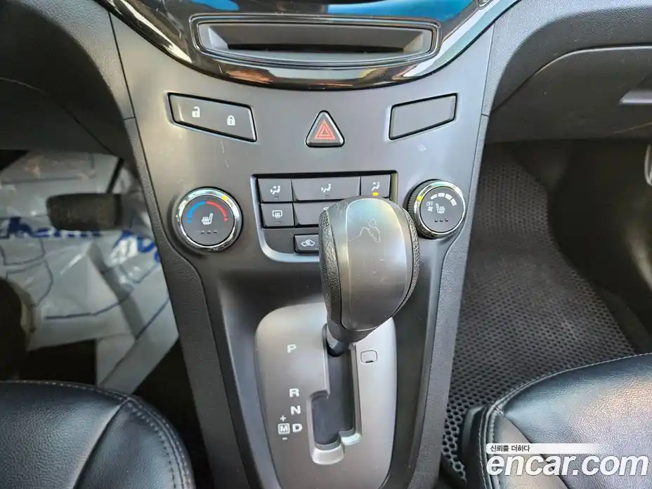 Chevrolet Orlando 2012 2.0 Автомат в Москве № 38287, фото 19