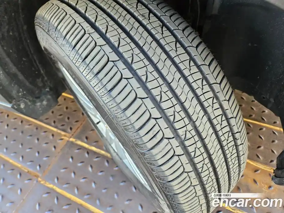 Chevrolet Orlando 2012 2.0 Автомат в Москве № 38287, фото 9