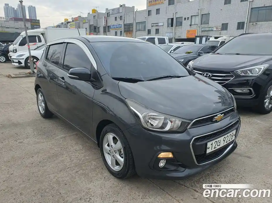 Chevrolet Spark 2017 1.0 Автомат в Москве № 38322, фото 3