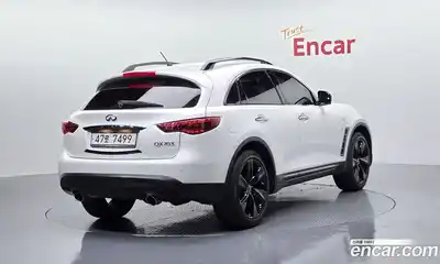 Infiniti QX70 2017 3.7 Автомат в Москве № 386583, миниатюра 2
