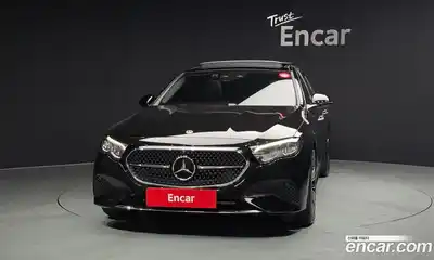 Mercedes-Benz E-Class 2025 2.0 Автомат в Москве № 388604, миниатюра 3