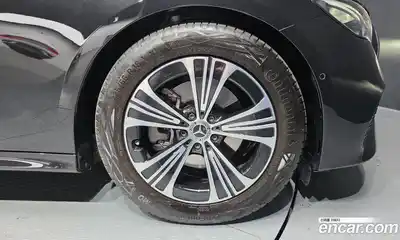 Mercedes-Benz E-Class 2025 2.0 Автомат в Москве № 388604, миниатюра 5