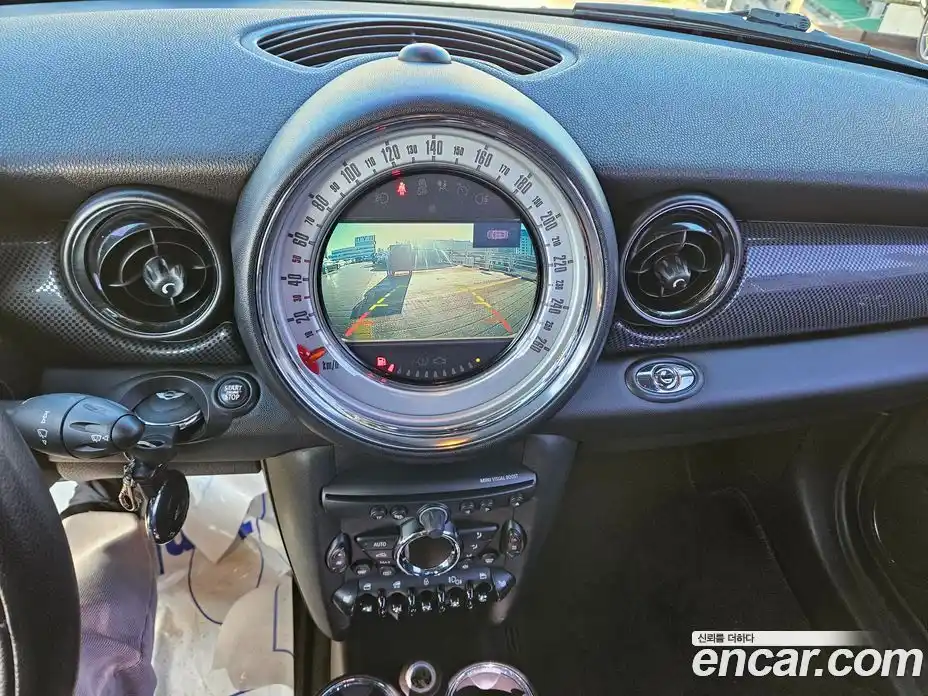 Mini Cooper Convertible 2012 1.6 Автомат в Москве № 395191, фото 20