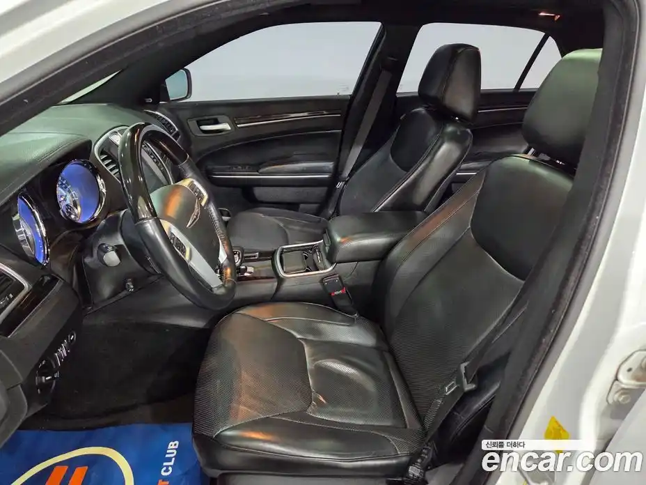 Chrysler 300C 2014 3.6 Автомат в Москве № 407543, фото 17