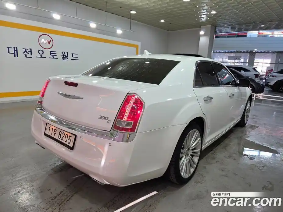 Chrysler 300C 2014 3.6 Автомат в Москве № 407543, фото 5