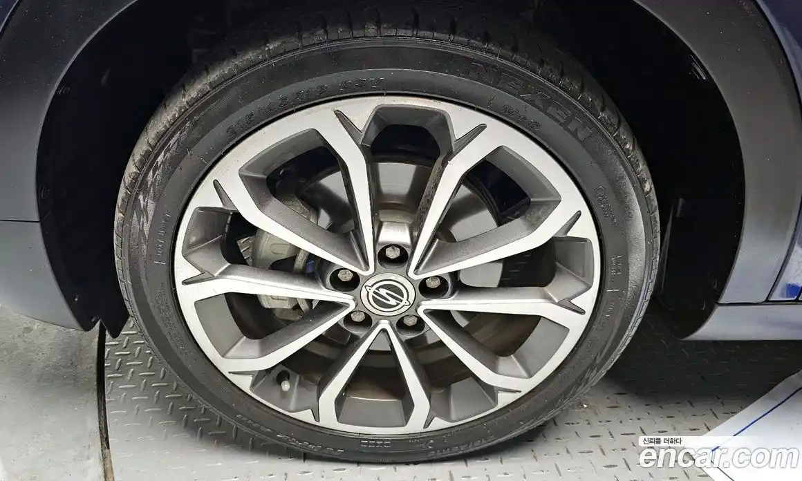 SsangYong TIBOLI 2018 1.6 Автомат в Москве № 420113, фото 4