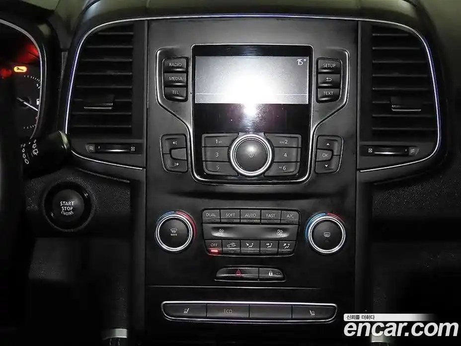 Renault QM6 2023 2.0 Автомат в Москве № 424365, фото 11