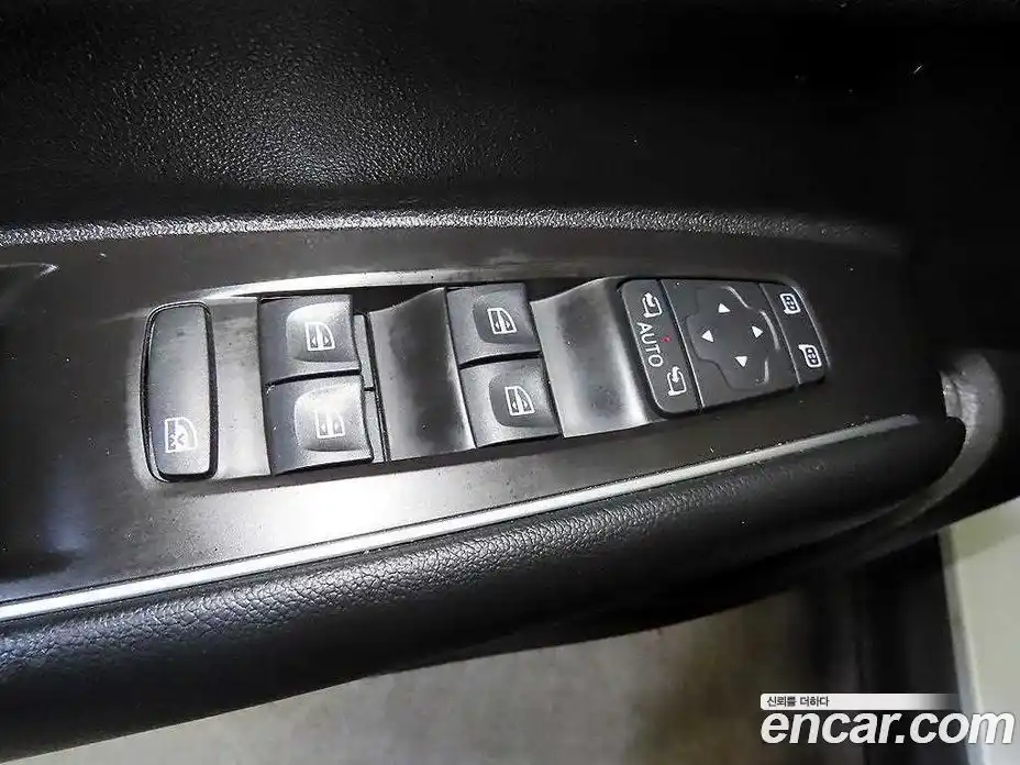 Renault QM6 2023 2.0 Автомат в Москве № 424365, фото 13