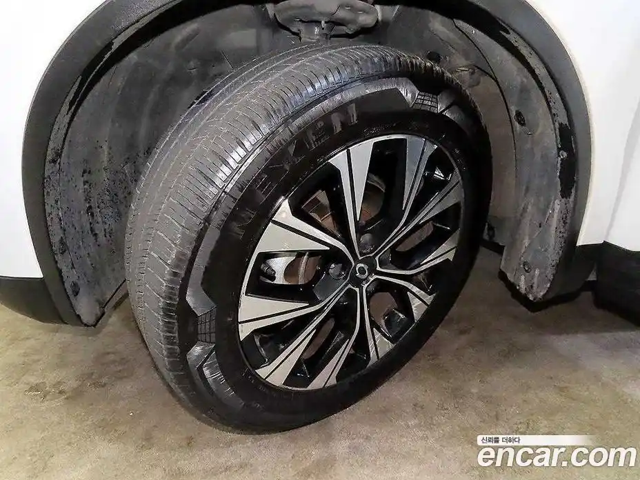 Renault QM6 2023 2.0 Автомат в Москве № 424365, фото 18