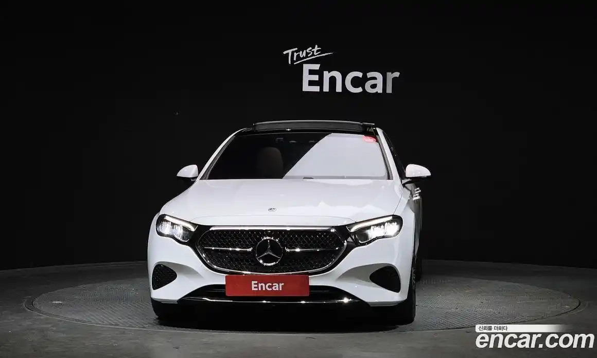 Mercedes-Benz E-Class 2024 2.0 Автомат в Москве № 427135, фото 3