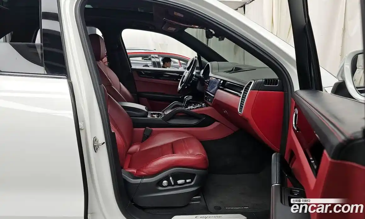 Porsche Cayenne 2020 3.0 Автомат в Москве № 430762, фото 11