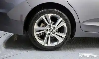 Hyundai Avante 2017 1.6 Автомат в Москве № 449397, миниатюра 5